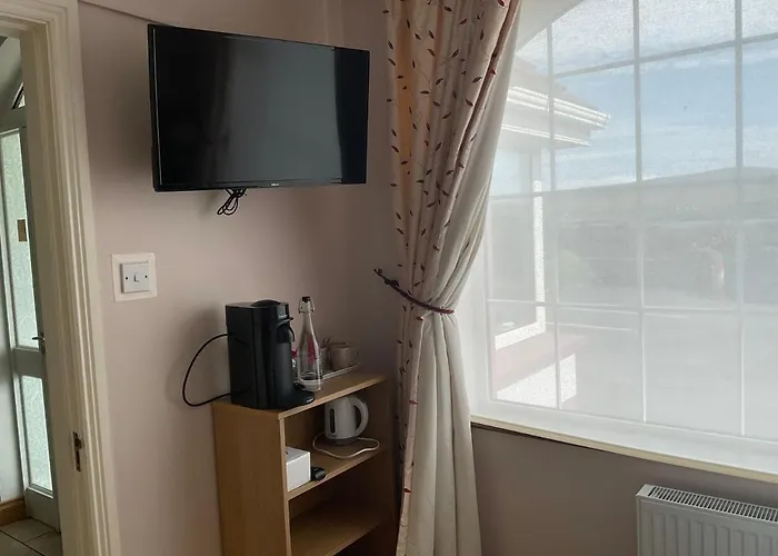 Brownes Bed & Breakfast 4*